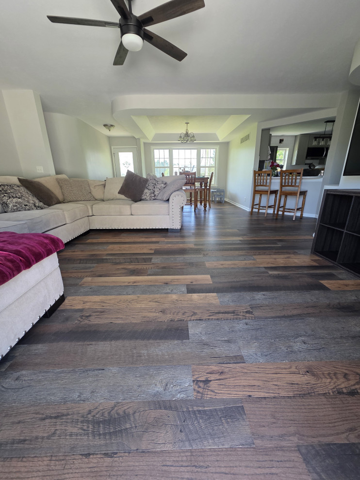 Livingroom / Dining Room / Hallways Flooring