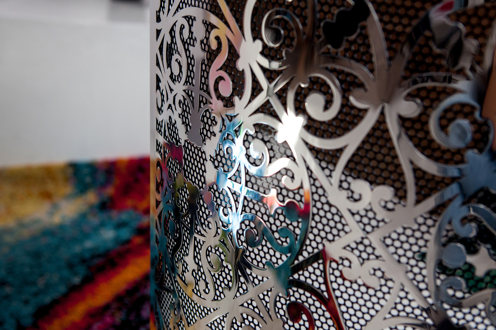 Угловая полка для ванной комнаты