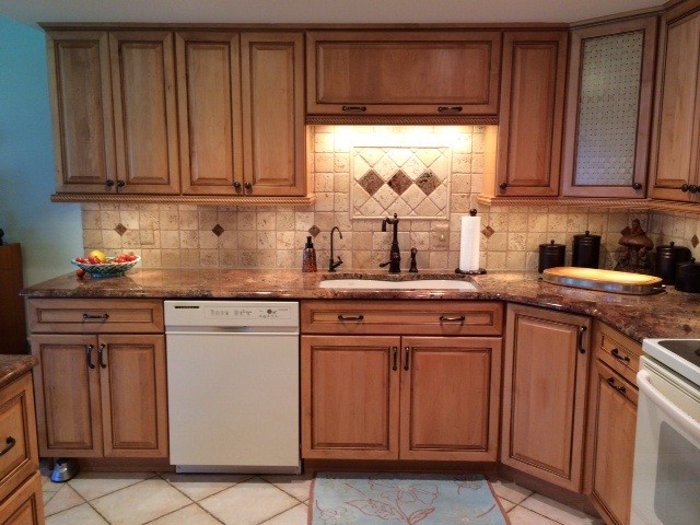 Kraftmaid Kensington Maple Ginger With Sable Glaze Mediterranean