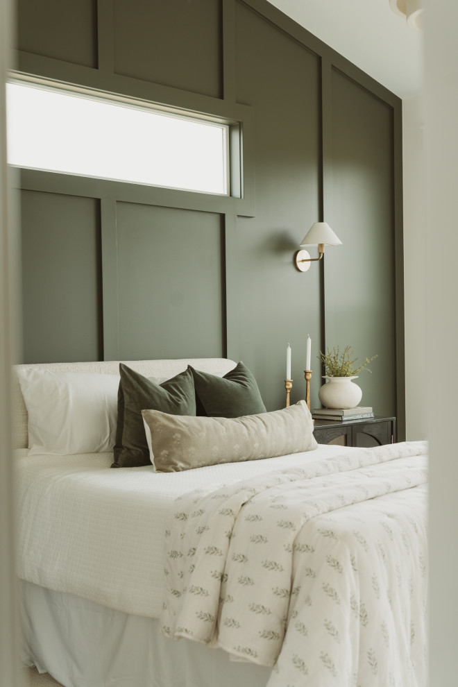Example of a mid-sized transitional master carpeted and beige floor bedroom design in Grand Rapids with gray walls and no fireplace
