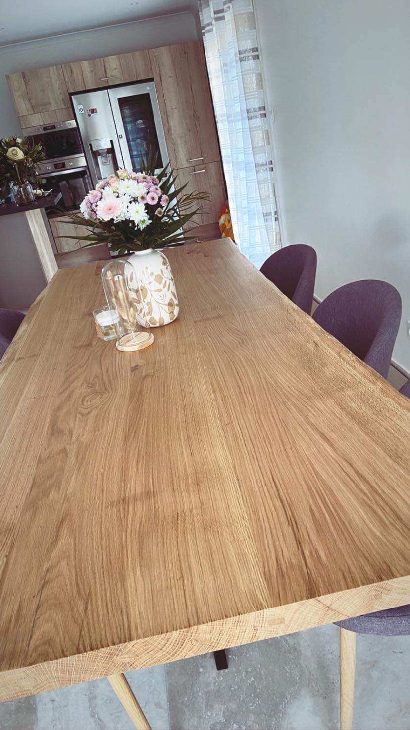 Créations de tables en chêne sur-mesure