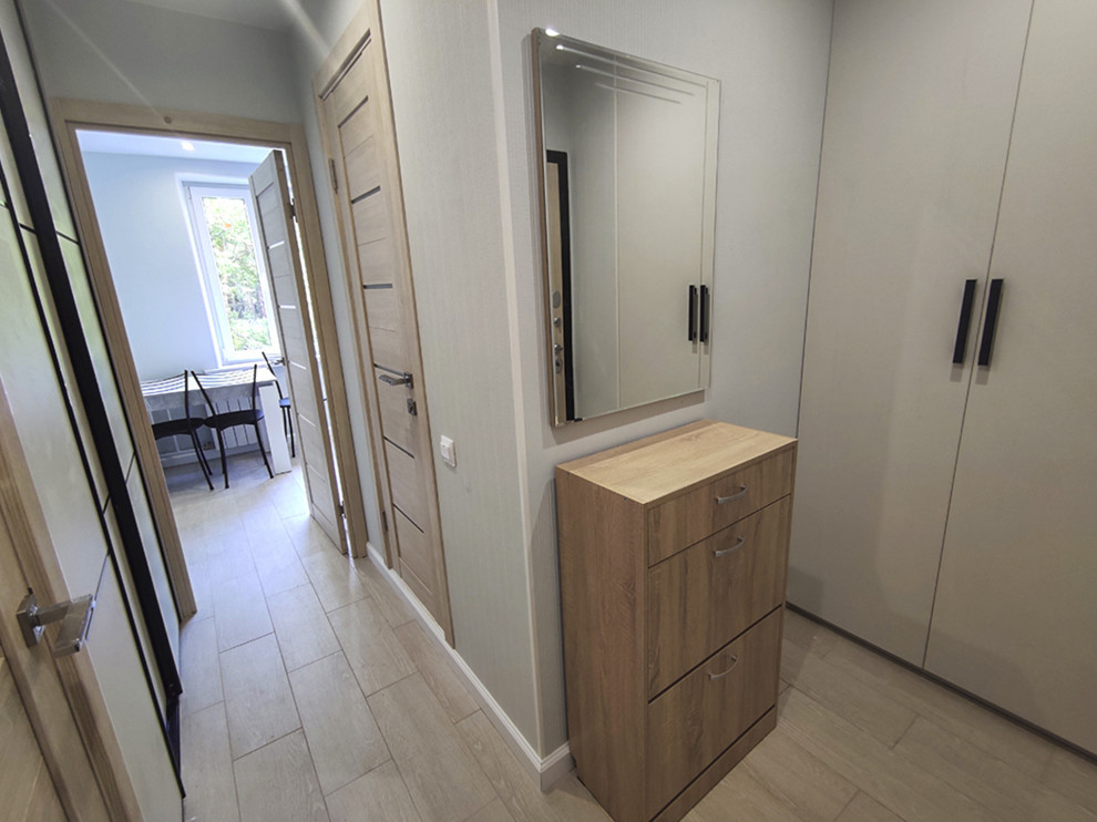 Вид на кухню из прихожей