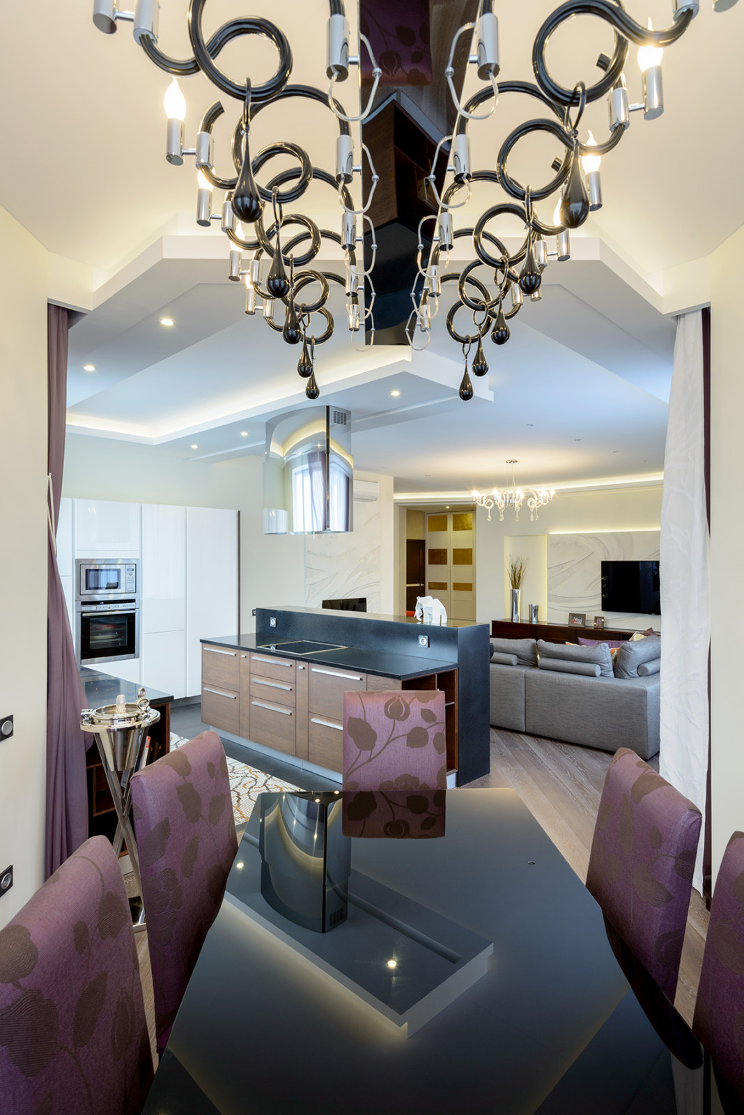 Четырехкомнатная квартира в ЖК "Эдем"