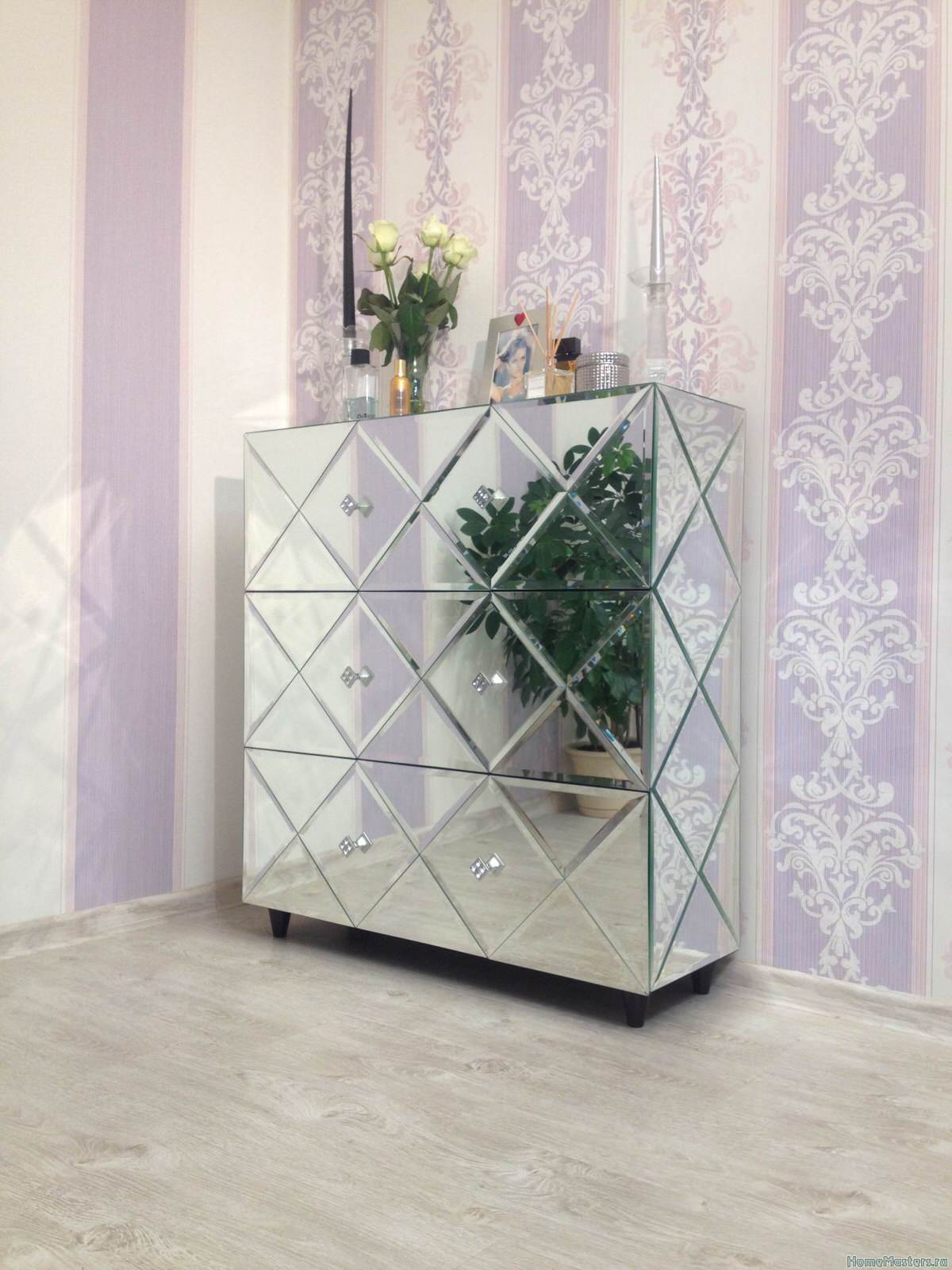 Зеркальная мебель