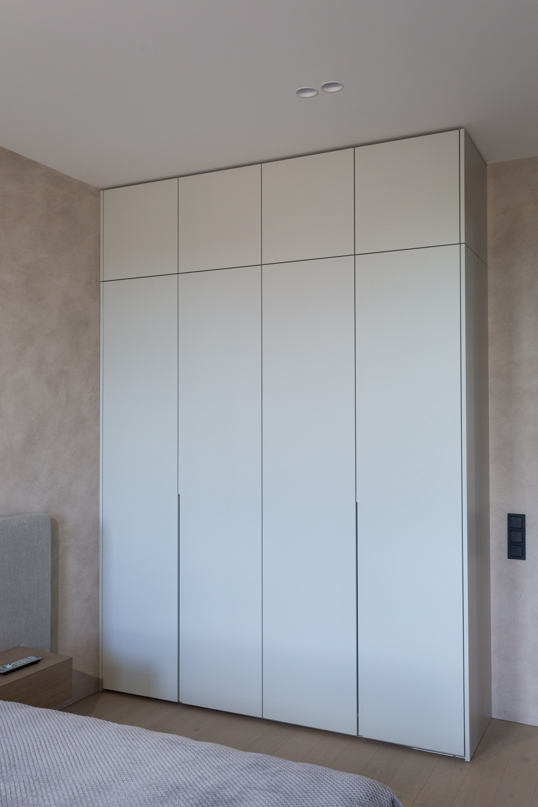 шкаф современный