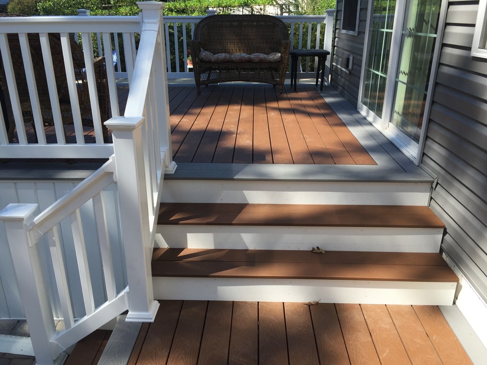 Example of a mid-sized deck design in Baltimore with no cover