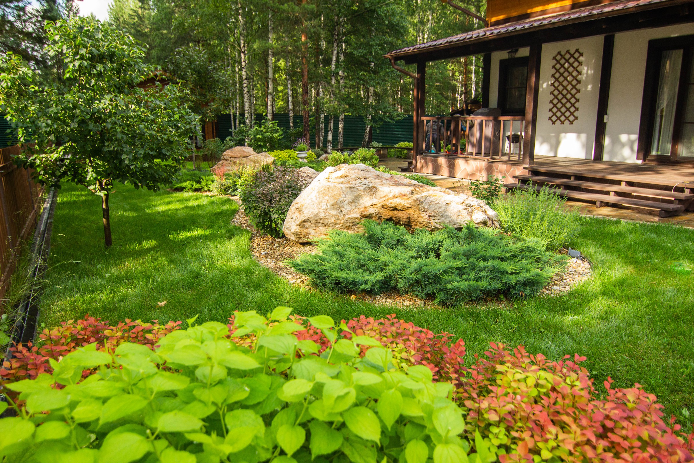 У леса на опушке