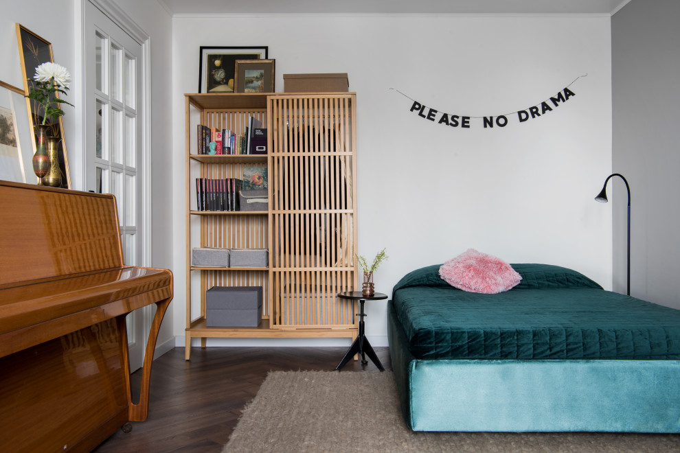 Кухня в однушке превратилась в кабинет