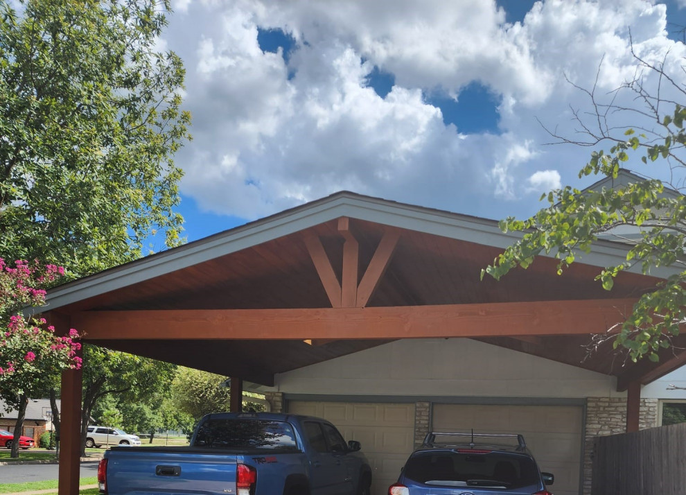 Garage - garage idea in Austin