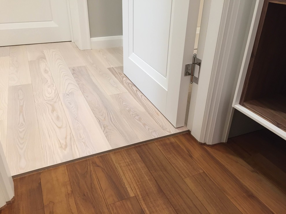 Напольные покрытия. Коридор и ванная комната.