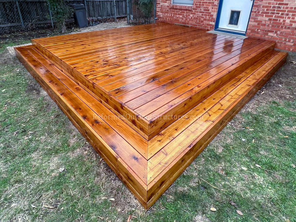 Deck - traditional deck idea in Dallas