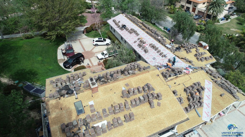 Roofing installation in Bell canyon