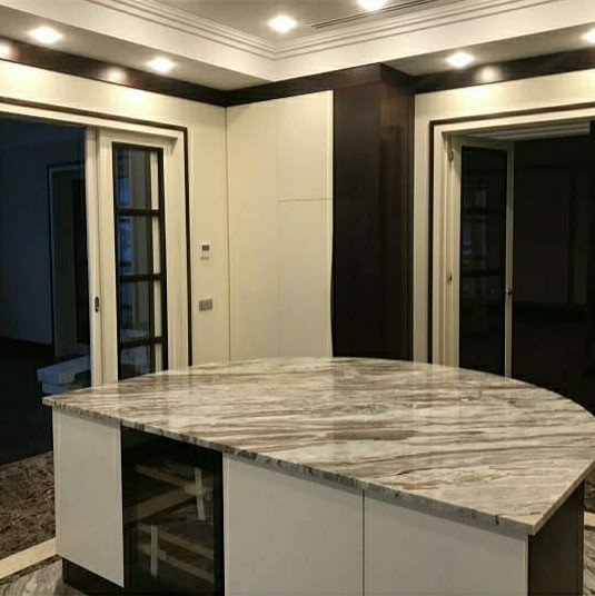 Современная кухня с островом