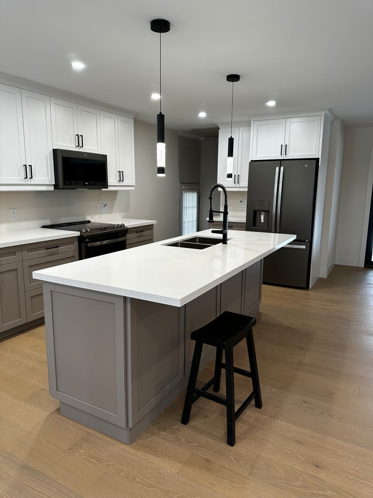 Trillium Crescent - Modern Kitchen - London, ON
