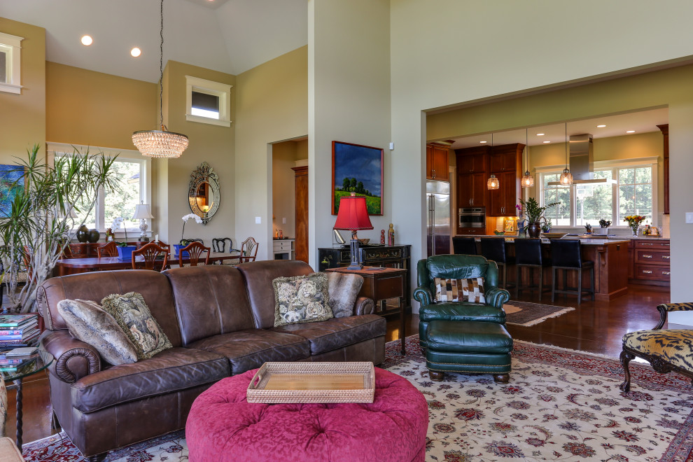 Home design - transitional home design idea in Raleigh