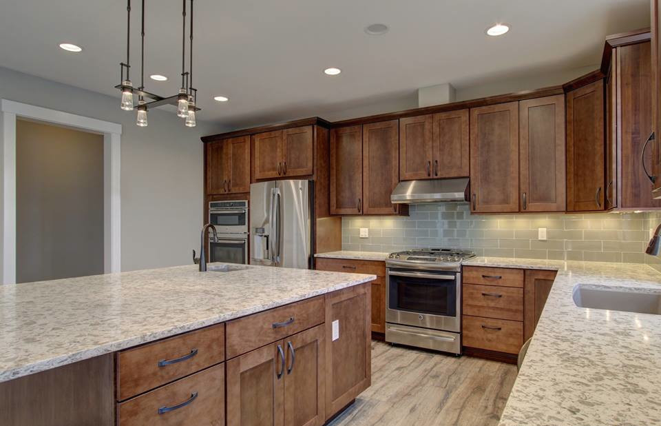 Kitchen - transitional kitchen idea