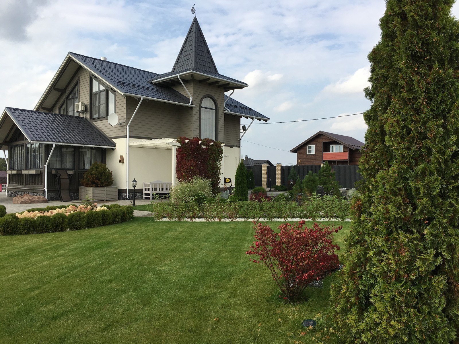 Ландшафтный дизайн сада в поселке "Олимп"