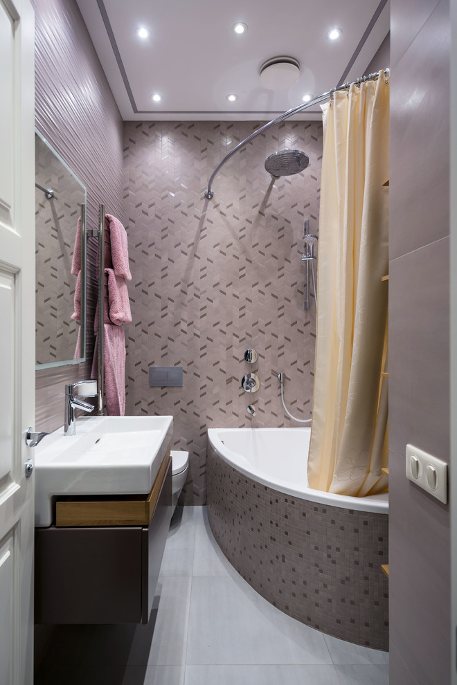 Inspiration for a transitional bathroom in Moscow.