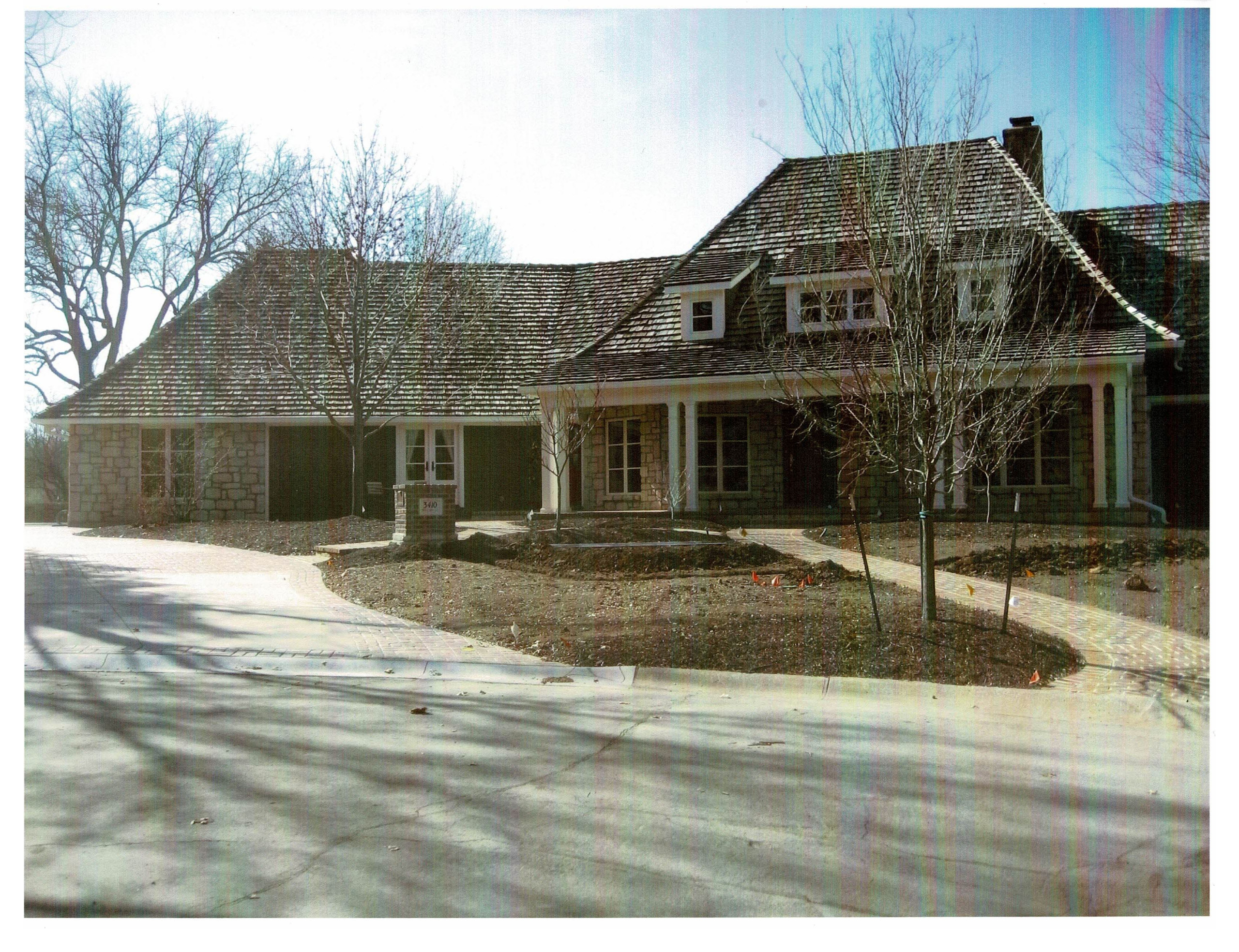 Leawood Lake Estate