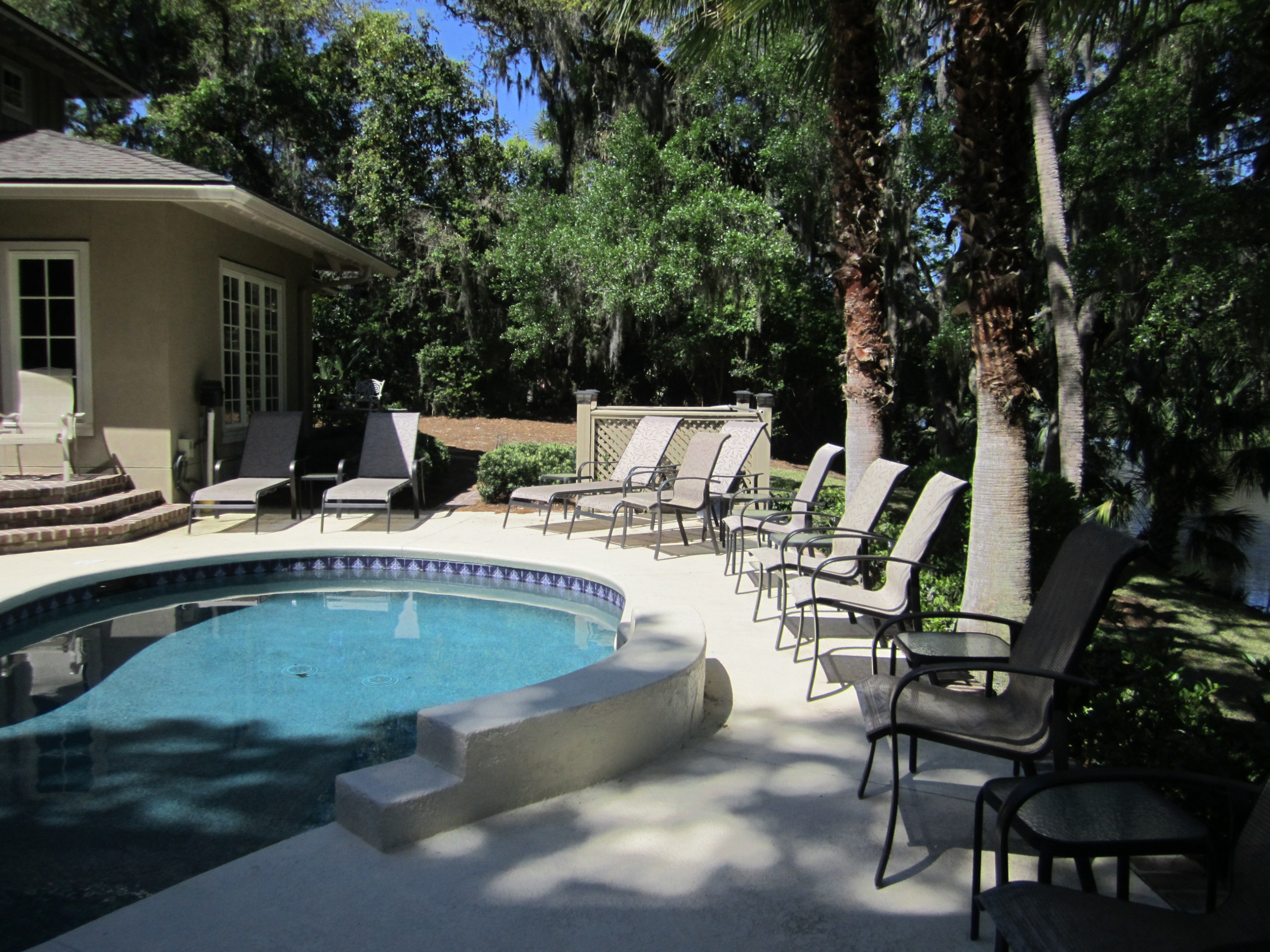 New pool pavilion & pool deck