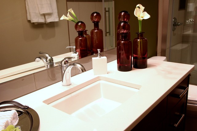 Condo refresh nyklassisk-badrum