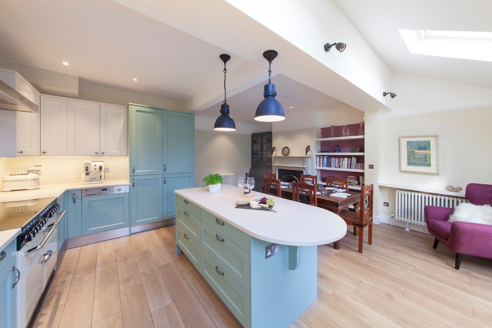 Photo of a mid-sized contemporary kitchen in London.