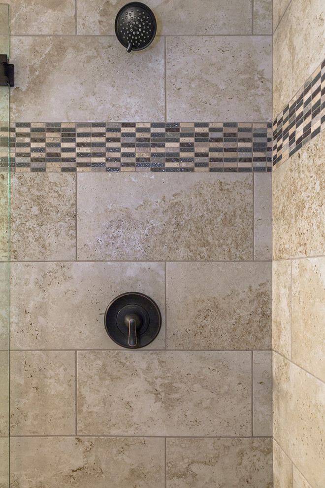 Inspiration for a mid-sized transitional bathroom remodel in Phoenix
