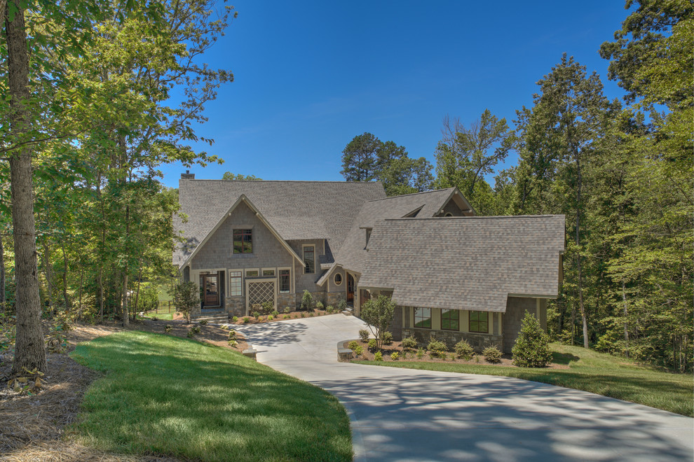 Example of a transitional home design design in Charlotte