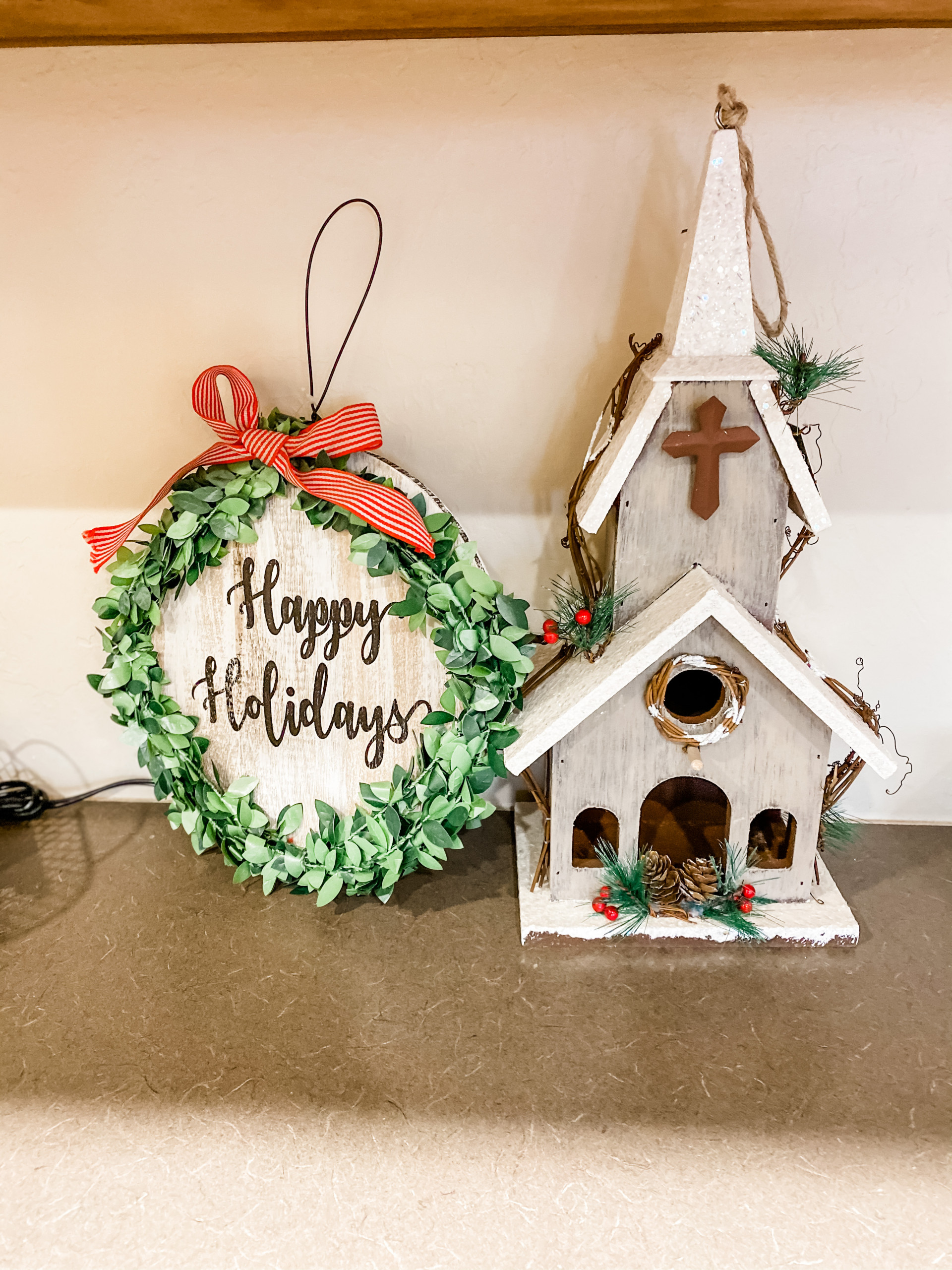 Tomlinson Farmer's Insurance Christmas Decor
