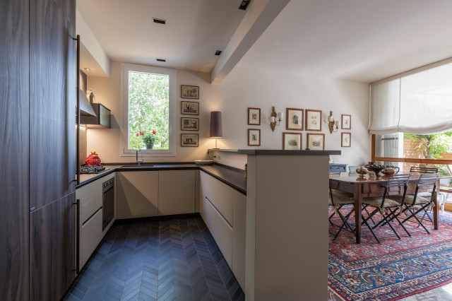 Una casa che racconta chi la abita eclectic-kitchen