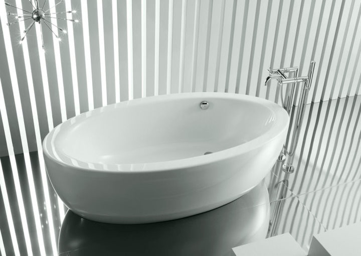 This is an example of a modern bathroom in Angers.
