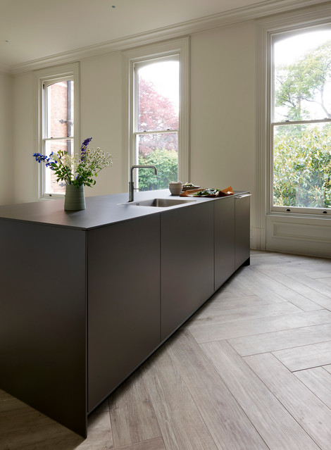 Bold elegance kitchen