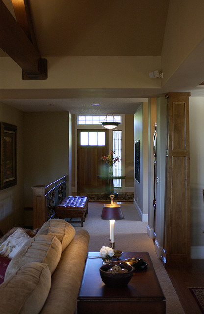 Des Moines Home rustico-entrada