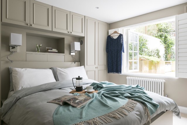 Garden flat in Marylebone. contemporary-bedroom