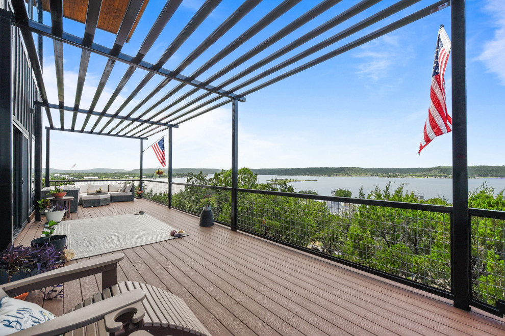 Hillside Lake View Home