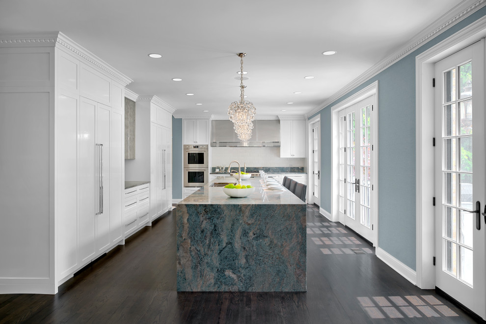 Inspiration for an eclectic kitchen remodel in Chicago