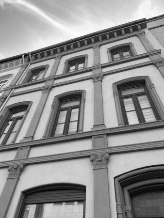 Modernisierung eines Stadthauses mit Ersatzbau im Innenhof