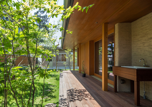 志太の家 japones-terraza-y-balcon