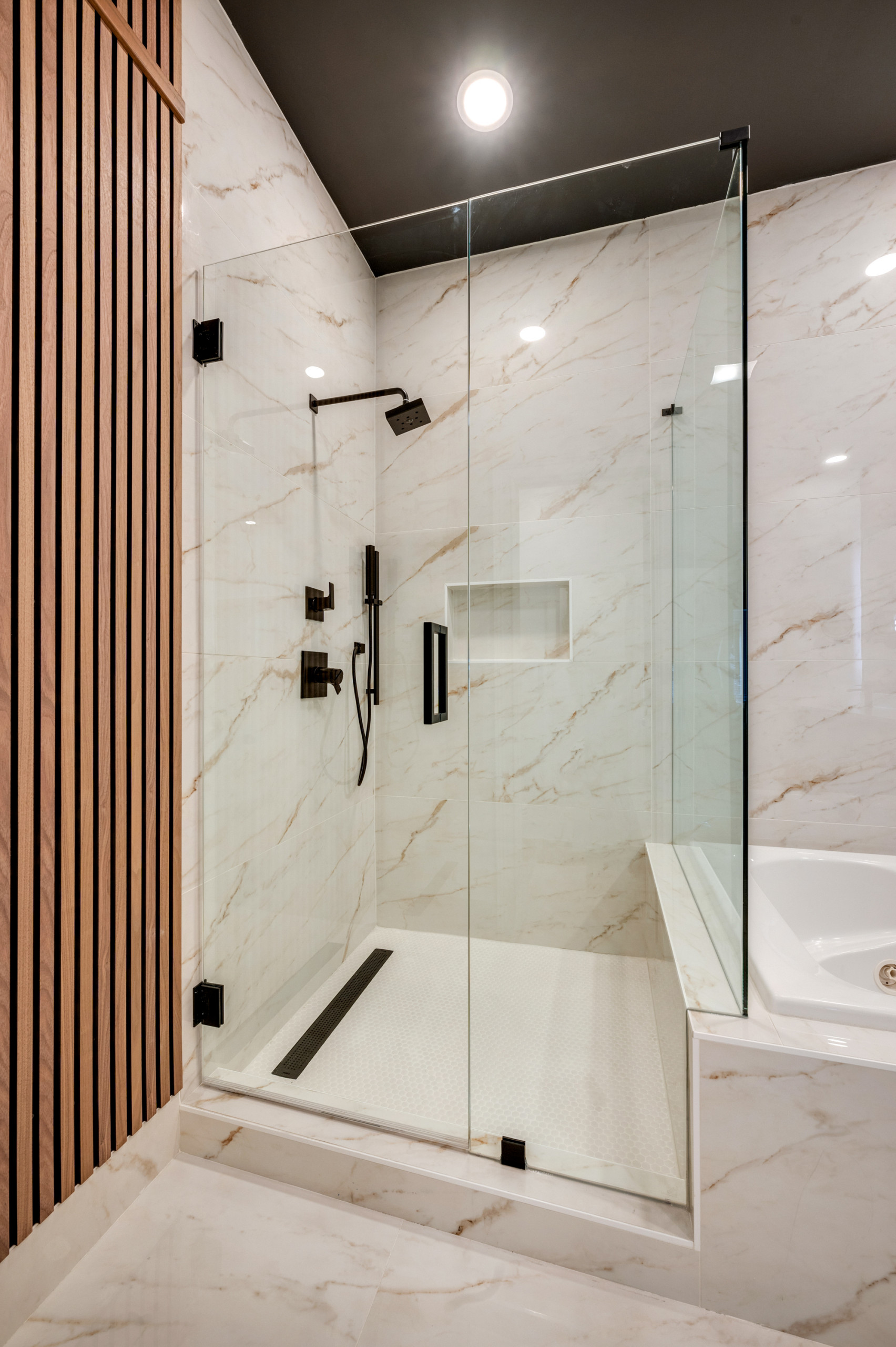 SOUTH ATLANTA MASTER BATH
