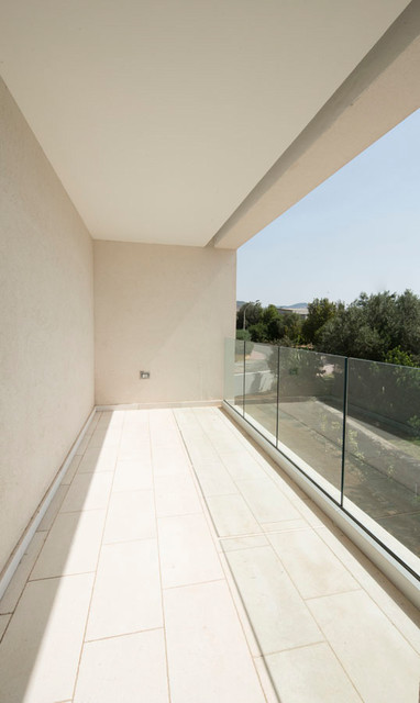 House M contemporary-deck