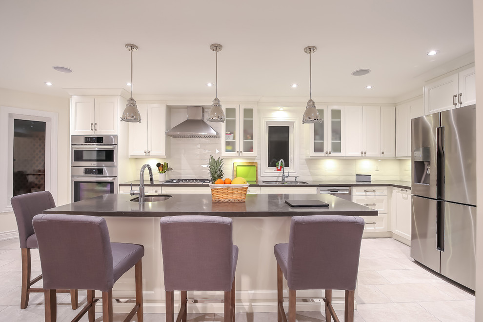 Inspiration for a transitional kitchen remodel in Toronto