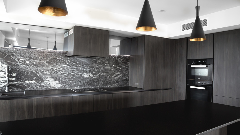 This is an example of a contemporary kitchen in Gold Coast - Tweed.