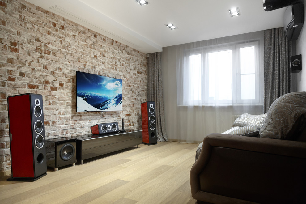 Домашний кинотеатр в небольшой комнате
