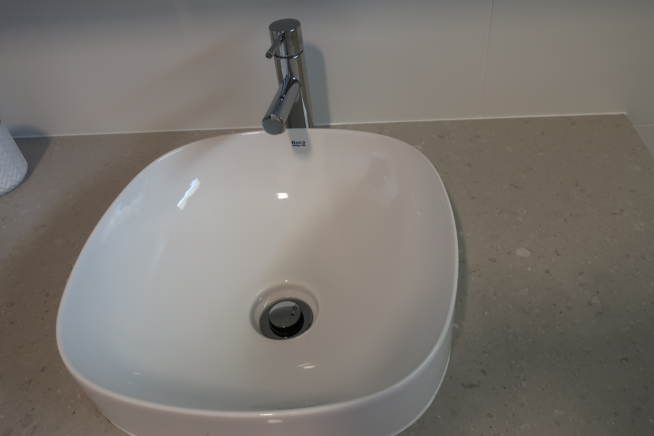 FIX OUR BROKEN BATHROOM PLEASE