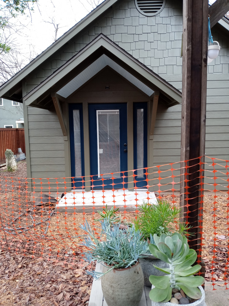 Central Austin Home Office/Workshop