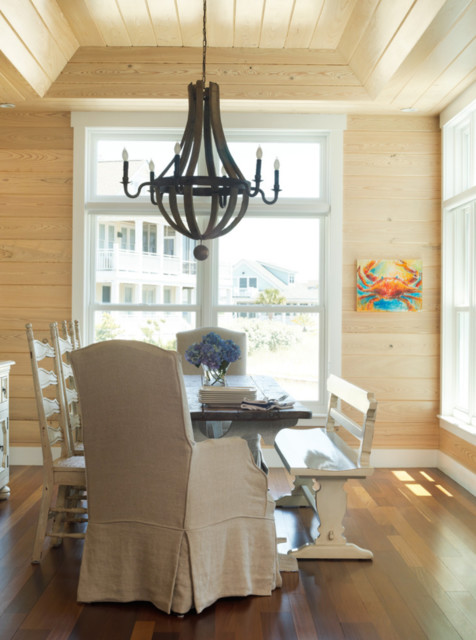 Casual Beach Cottage beach-style-dining-room