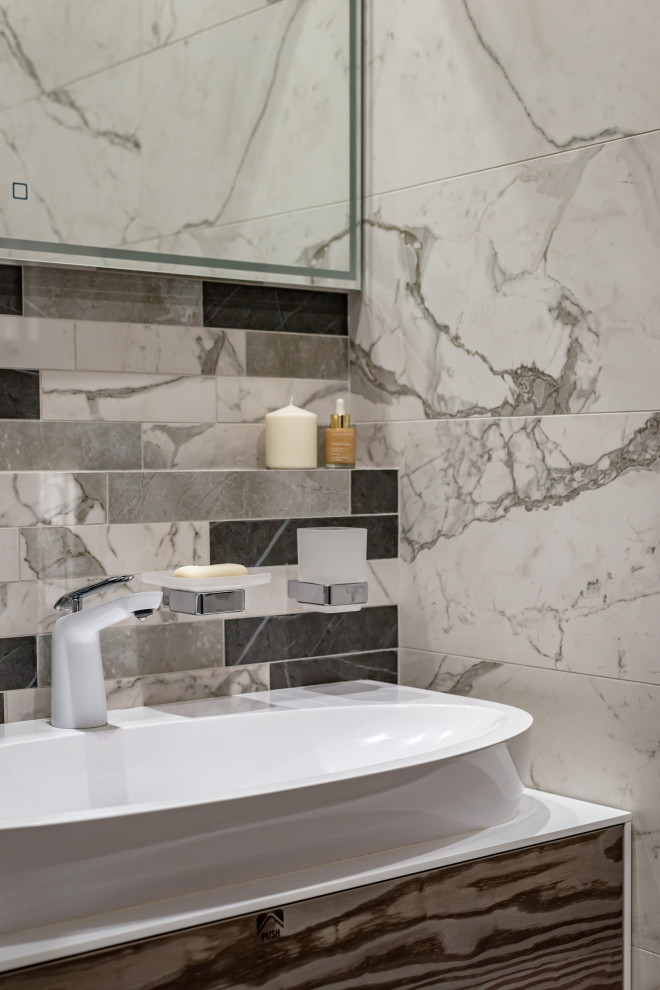 Трехкомнатная квартира в центре Москвы