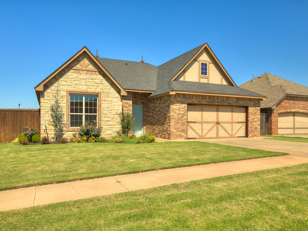 Traditional stone & brick double car garage