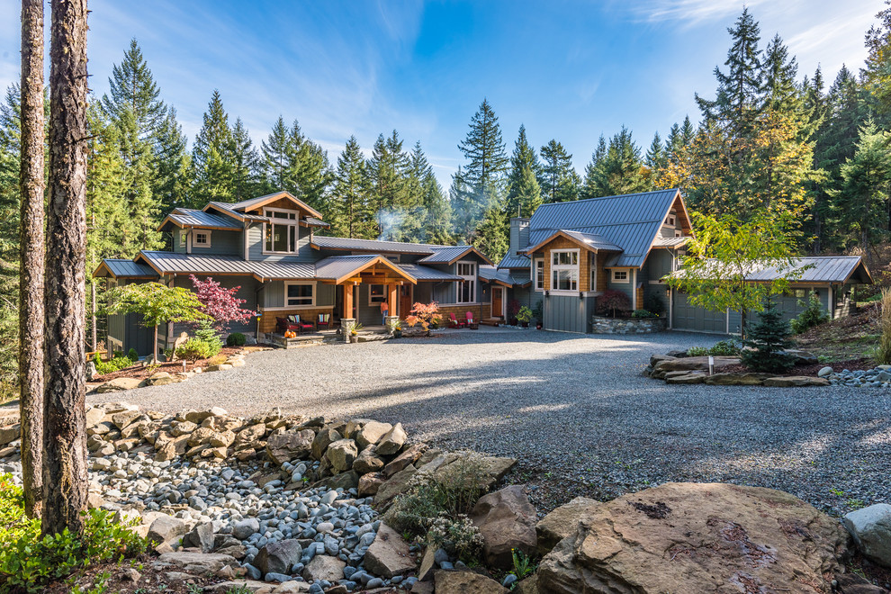 Inspiration for a rustic home design remodel in Vancouver