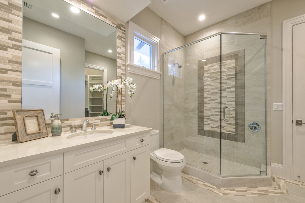 Inspiration for a transitional bathroom remodel in Miami